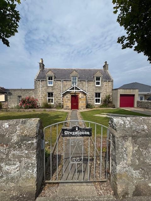 4 Bedrooms Bedrooms, ,3 BathroomsBathrooms,House,For Rent,1083