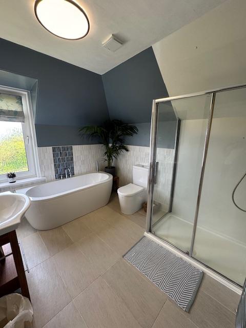Main bathroom